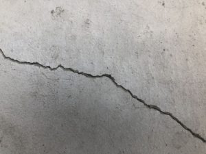 コンクリートヒビ割れ修理の結果